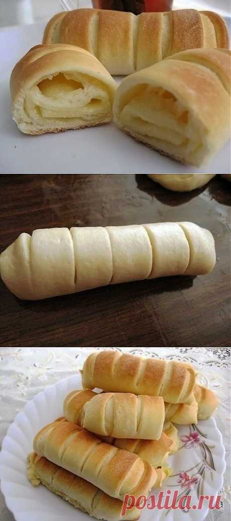 Булочки с плавленым сыром.