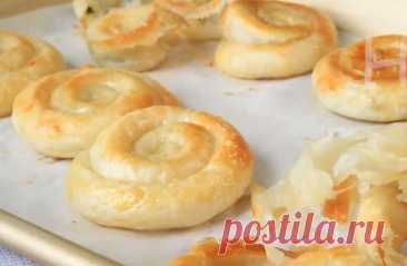 Блинчики-улитки с начинкой — рецепт на EdaVideo.