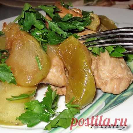 Филе индейки с яблоками