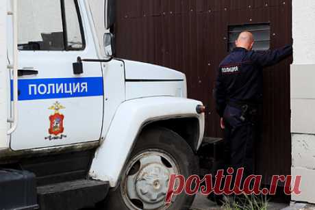 Данные о задержании замдекана факультета права ВШЭ Ларичева не подтвердились. В суде опровергли взятие под стражу заместителя декана факультета права Высшей школы экономики (ВШЭ) Александра Ларичева. Следствие потребовало арестовать не ученого, а его однофамильца — начальника управления корпоративного бизнеса одного из банков, который в настоящее время находится в розыске.