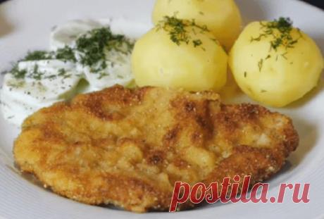 В Польше отбивные вкуснее, чем у нас. Их маринуют в молоке с чесноком