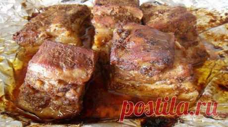 Сало в духовке получается повкуснее любой покупной копченой грудинки!