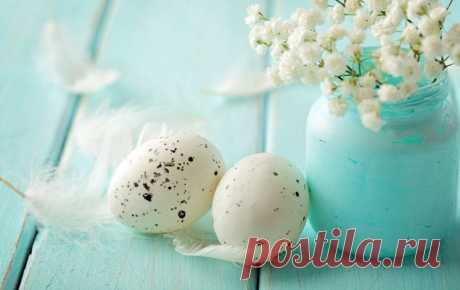 Пасхальные обряды на сохранение благополучия в доме
Пасха — сакральный праздник, имеющий языческие корни. Символы этого праздника многозначны и разнообразны, используя их правильно, можно сохранить и приумножить своё семейное благополучие.
Обряд с куличами