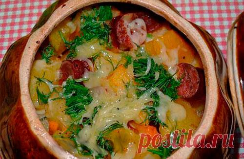 Жаркое в горшочке с охотничьими сосисками — Мой садочек