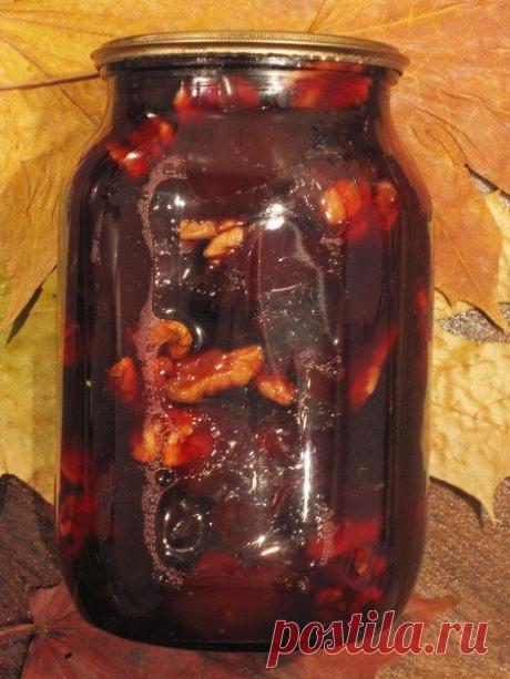 СЛИВОВОЕ ВАРЕНЬЕ с ГРЕЦКИМИ ОРЕХАМИ и КОРИЦЕЙ