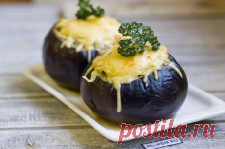 Баклажаны с фаршем и сыром