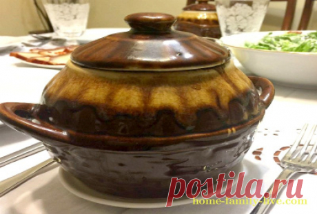 Мясо с овощами  в горшочках