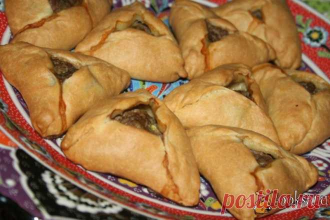 Эчпочмаки на бездрожжевом тесте с сочной начинкой из говядины и кабачка (вариация на тему) фото рецепт приготовления