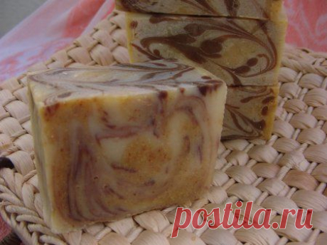 Мыло с апельсиновой цедрой и тертым какао.