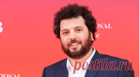 В Иране суд приговорил к тюрьме режиссёра за показ фильма на фестивале в Каннах. Суд в Иране приговорил режиссёра Саида Рустаи к шести месяцам тюремного заключения за показ картины «Братья Лейлы» на Каннском кинофестивале в 2022 году. Читать далее