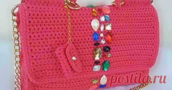 All about knitted bags!