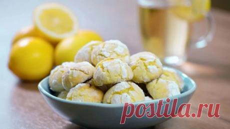 Лимонное печенье: рецепт вкусной выпечки Нет ничего более уютного, чем аромат свежей выпечки, наполняющий дом теплом и хорошим настроением. Если вы ищете легкий рецепт незабываемо вкусного пе...