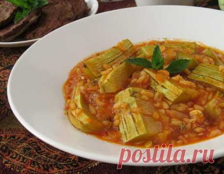 Кабачки с рисом по-турецки (Pirinçli Kabak Yemeği) - Вкусно с Любовью - медиаплатформа МирТесен Кабачки с рисом по-турецки (Pirinçli Kabak Yemeği) Это одно из моих любимых летних блюд, которое уже давно стало "дежурным". Сколько не готовь всегда съедается подчистую)))Кабачки тушеные с рисом в томатном соусе звучит конечно достаточно просто, но я вас уверяю - это так вкусно!!!