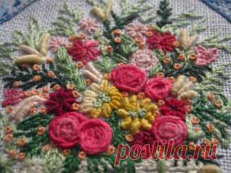 Вышивка рококо - розы: мастер-класс Слово «рококо» французского происхождения, переводится оно буквально как «ракушка, завиток». Однако это не означает, что вышивка в стиле рококо пришла к нам из Франции. Мастерицы многих стран мира издавна пользуются этой техникой, только называется она везде по-разному...