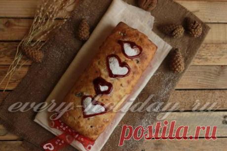 Кекс с изюмом, орехами и апельсиновой цедрой