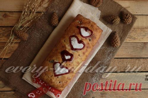 Кекс с изюмом, орехами и апельсиновой цедрой