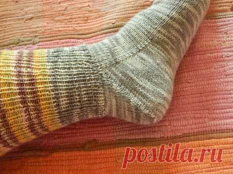 104 носка – №19, Носки для Викторсергеича мужские от мыска с пяткой на высокий подъем | Хорошо.Громко.