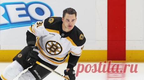 Задоров ударил Малкина клюшкой по спине со скамейки запасных в матче НХЛ. Российский защитник «Бостон Брюинз» Никита Задоров нанёс удар клюшкой по форварду «Питтсбург Пингвинз» Евгению Малкину. Читать далее