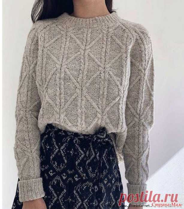 Свитер Frognerseter r от Sigrid Marie Blom. Спицы. РАЗМЕРЫ XS (S) M (L) XL (2XL) 3XL  Длина: 50 (52) 53 (55) 57 (59) 61 см (измерить посередине спинки от горловины)  Ширина: 99 (104) 112 (115) 124 (132) 138 см