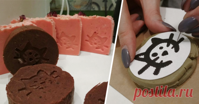 Как сделать свой фирменный ударный штамп для мыла Сегодня я хочу рассказать, как и из чего сделать свой фирменный ударный штамп для мыла, и не только! Я нарисовала себе котика и сделала штамп: все любят котиков. :) Для изготовления штампа понадобится: - круглая крышка (сделаем с помощью неё основу для штампа); - полимерная глина; - игла; - заранее нарисованный или распечатанный эскизик будущего штампа!