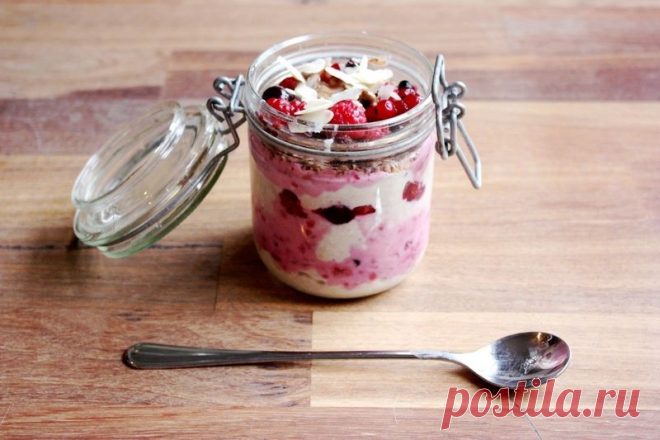 10 рецептов вкуснейших завтраков из овсянки Овсяные хлопья, пожалуй, самое популярное и полезное блюдо на завтрак, а еще...