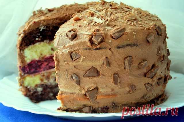 МНОГОСЛОЙНЫЙ ТОРТ *МИШЕЛЬ*.