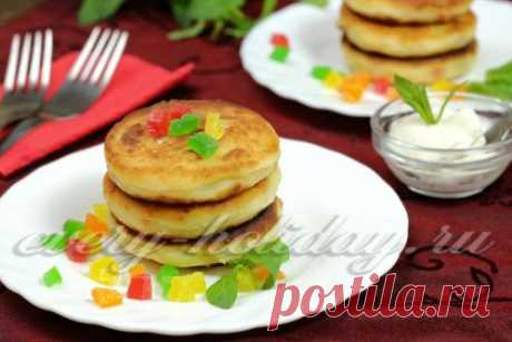 Сырники из творога с цукатами