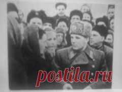 Среди избирателей в городе Гжатске.