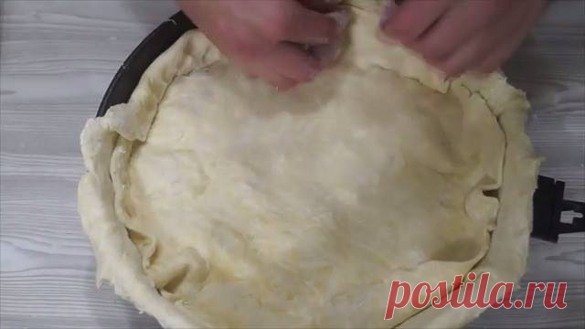 Куриный пирог из слоеного теста