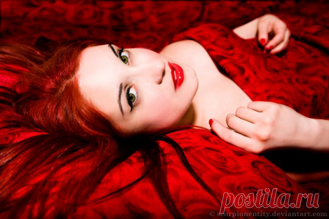 Red Snow White by ScorpionEntity on deviantART