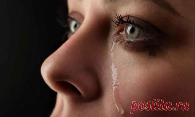 Лечение слезотечения из глаз народными средствами.