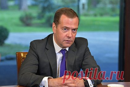 Медведев оценил успех переговоров на Ближнем Востоке при участии США. Зампредседателя Совбеза России Дмитрий Медведев заявил, что любой переговорный процесс на Ближнем Востоке при участии США обречен. «Любой переговорный процесс на Ближнем Востоке при участии Вашингтона всегда вырождается в фикцию и заведомо обречен», — подчеркнул политик.