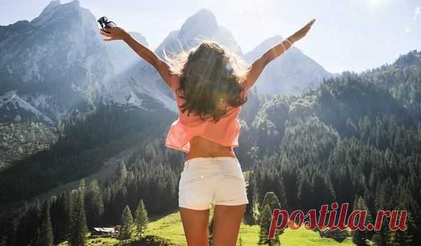 Замечайте прекрасное и чудесное вокруг вас, благословляйте и хвалите его. А если что-то сейчас идет не так, как вам хотелось бы, не тратьте энергию на ругань и жалобы. Выбирайте только желанное - чтобы получить его еще больше. / Сферический бизнес