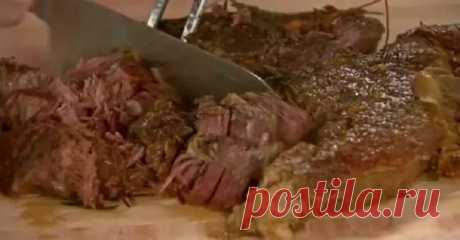 Я часто готовлю тушеное мясо, но этот рецепт сделал его моим коронным блюдом! Вкуснее тушеного мяса может быть только правильно приготовленное тушеное мясо!