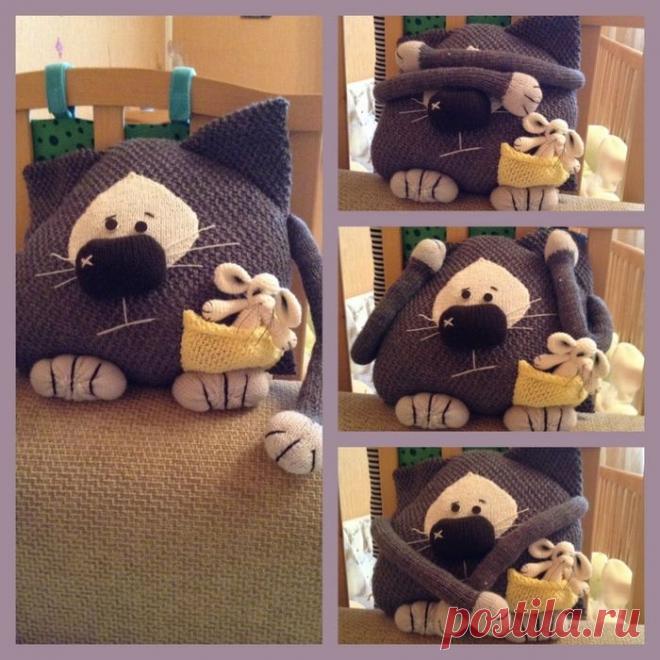 Кото-подушки