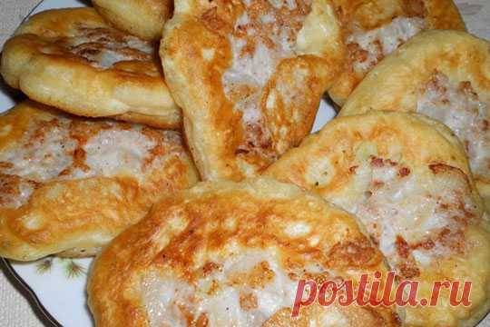 Вкусное и сытное блюдо — оладьи с мясным припеком — Сад Заготовка