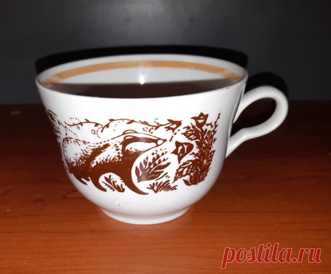 Чашка. Барсуки. Деколь. СССР. 1981 - 1991 гг. Клеймо Владивостокский фарфоровый завод 
Высота : 65 мм. Диаметр верх / низ : 90 / 50 мм. 

Цена : 300 руб.

Купить сейчас : 

#ЧашкаБарсукиДеколь #ЧашкаБарсукиСССР #ЧашкаБарсуки1981год #ЧашкаБарсуки1991год #ЧашкаБарсукиКлеймо #ЧашкаБарсукиВладивостокскийФарфоровыйЗавод