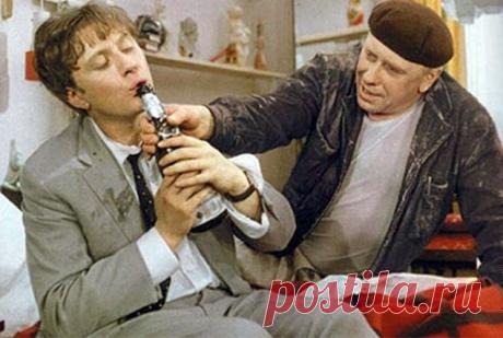 Древний египетский папирус скрывал потрясающий рецепт от похмелья