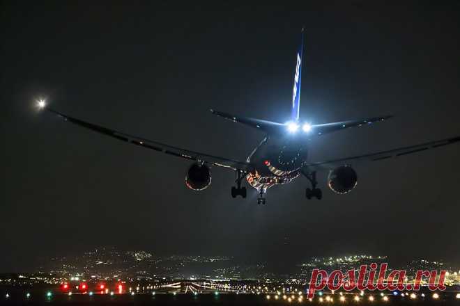 Обои Самолет над ночным городом, ву Azul Obscura, обои для рабочего стола Самолет над ночным городом, ву Azul Obscura