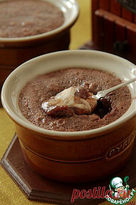 Шоколадный десерт с сюрпризом - кулинарный рецепт