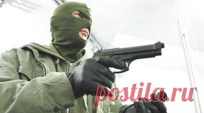 Неизвестный ограбил отделение банка в центре Новосибирска, похитив 9 млн рублей. Отделение банка, расположенное в Центральном районе Новосибирска, подверглось разбойному нападению. Читать далее