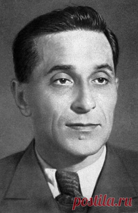 10 августа - день рождения писателя. Михаил Михайлович Зощенко (1894 - 1958г.) Он пережил революцию, две мировых войны, годы лишений и унижений, но все равно сумел сохранить тонкое чувство юмора и желание видеть в людях не только смешное, но и прекрасное.Значительное место в его творчестве занимают фельетоны, в которых писатель откликался на реальные события дня. Их он написал больше тысячи. Наиболее известные из них «Аристократка», «Баня», «История болезни», «Нервные люди»...  |  Одноклассники