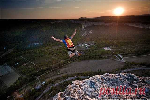 Кто может, тот делает. Кто не может, тот критикует. Чак Паланик . Однажды Стивену Кови пришла женщина, она страдала лишним весом,
