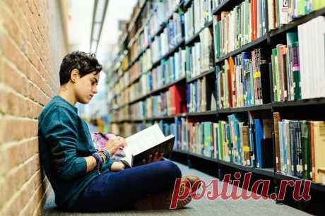 5 интересных книг по самоопределению для подростка
Мир подростков и так очень полон эмоций и переживания, сомнений, мыслей. Они еще не знают, где их путь, куда они идут и что их будет ждать в будущем? Для этого мы сделали полезную подборку для поддержки и помощи в вопросах подростка о самоопределении: 1. Это Норм – Книга о поисках себя, кризисах карьеры и самоопределении, […]
Читай дальше на сайте. Жми подробнее ➡