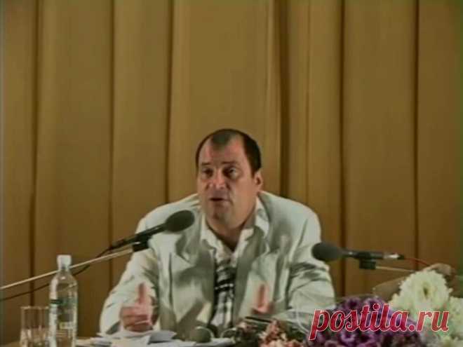 Истины жизни, которые родители обязательно должны объяснить детям: мнение С.Н.Лазарева
Обычно родители с детьми редко говорят на какие-то серьёзные темы. Считается, что ребёнок ещё не подрос и не надо забивать ему голову серьёзными вещами. Подрастёт — сам всё узнает и поймёт. Но дело в том, что именно в детстве человек наиболее восприимчив к новой и важной информации, и именно в детстве он наиболее открыт жизни […]
Читай пост далее на сайте. Жми ⏫ссылку выше