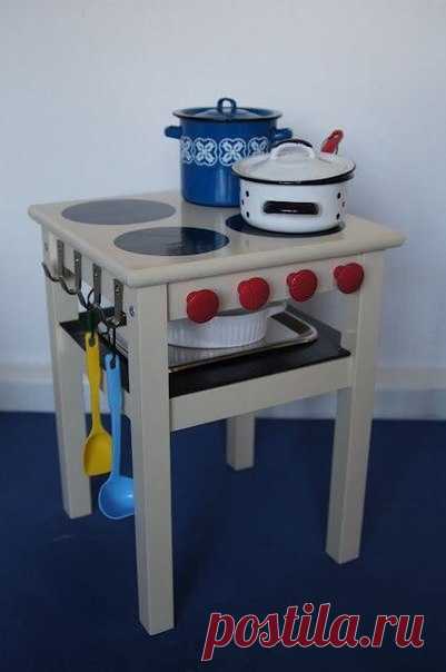 Детская кухня из стульчика
