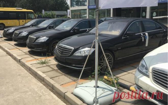 Автомобильный журнал онлайн на «Авторамблере» - В Китае нашли автосалон с брошенными 