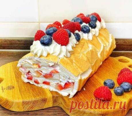 Меренговый рулеточень легкий и нежный🤤
КБЖУ на 100 г: 111,65/9,5/4,8/7,2
Получится у любого,очень просто готовится