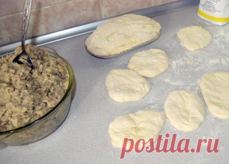 Секрет МЯГУСЕНЬКИХ пирожков с картофелем и печенью: раз попробуете - влюбись навсегда!
