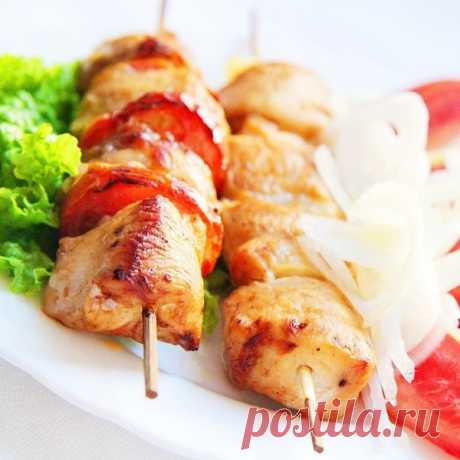 Куриные шашлычки по рецепту кавказского дедушки Рецепт шеф-повара ресторана «Хмели-Сунели» Михаила Аракелова